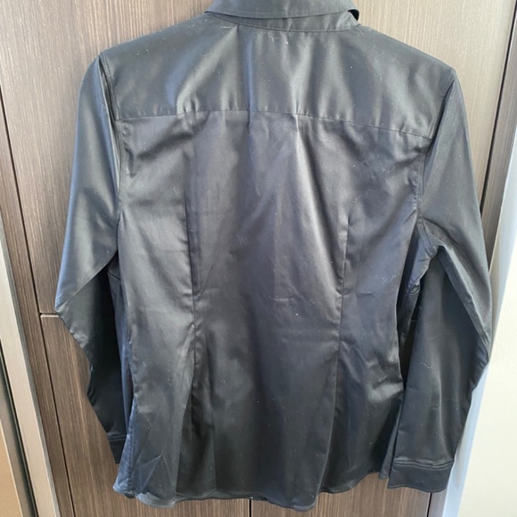 Banana Republic Black Blouse (size 10) - Picture 3 of 3